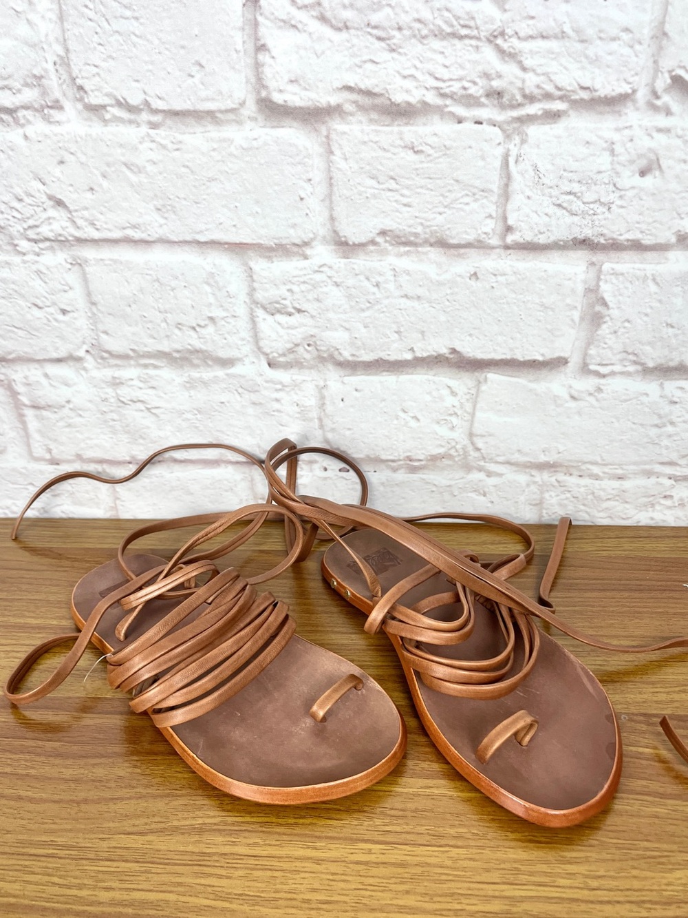 Beek Chickadee‎ Leather Ankle Wrap Cognac Brown Wrap Gladiator Sandals Size 5